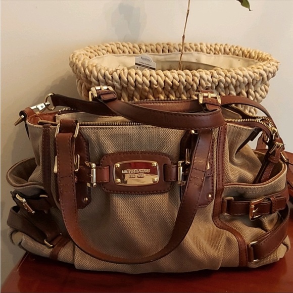 Purse - Picture 10 of 13